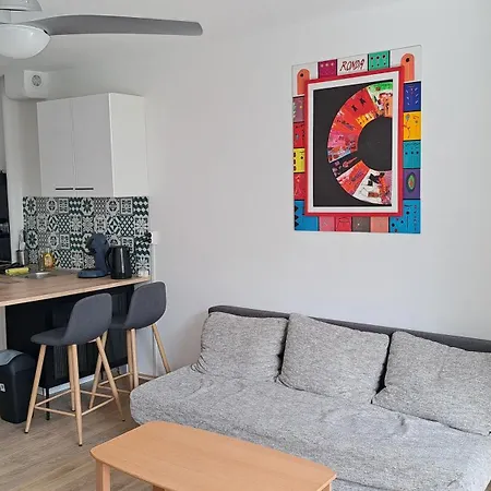 Cosy Lumineux Très Confortable La Grande Motte